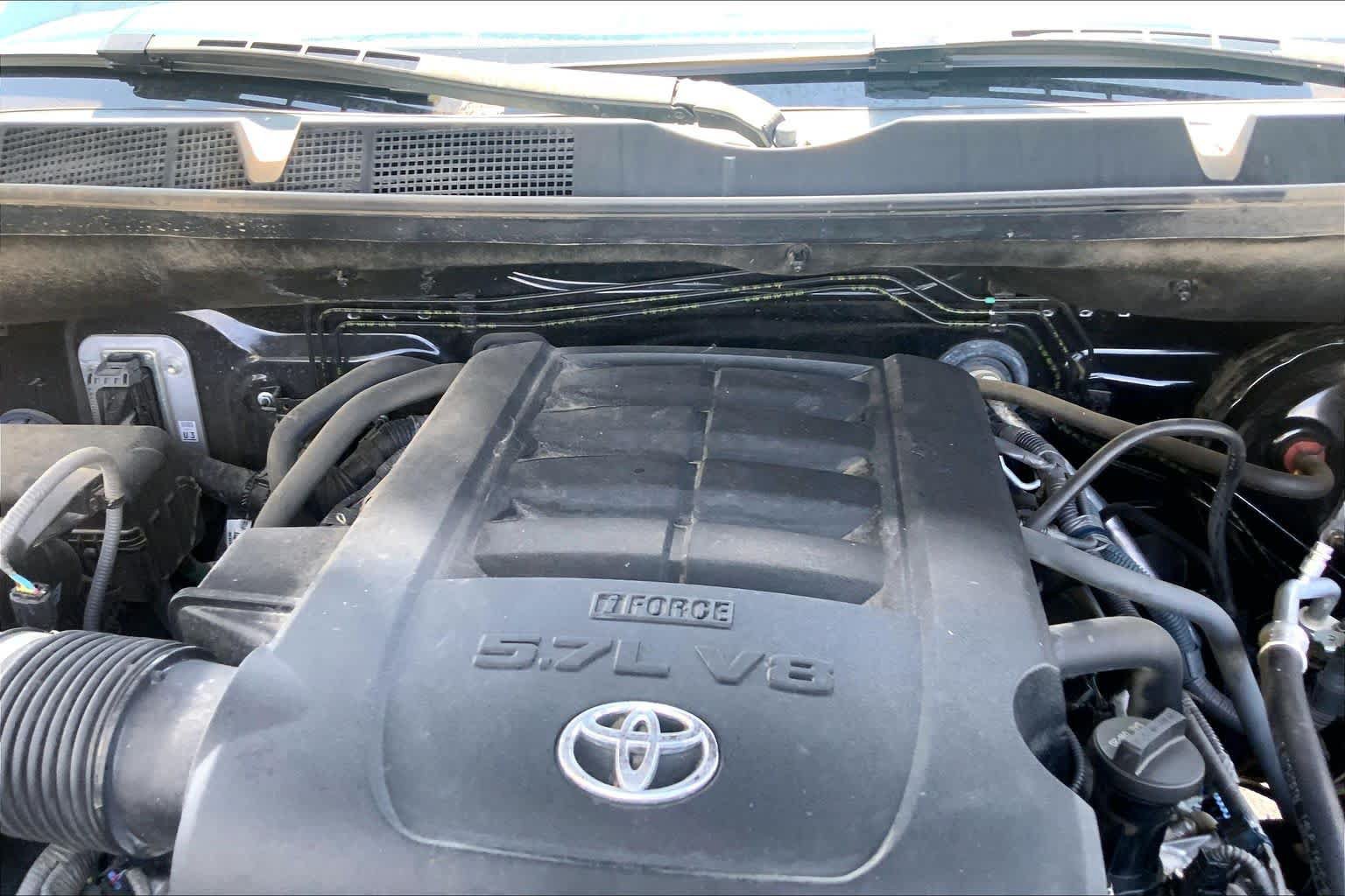 Used 2021 Toyota Tundra SR5 w/ SR5 Upgrade Package AWD/4WD image 31