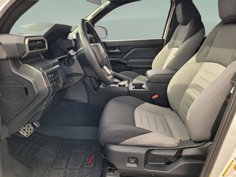 Used 2024 Toyota Tacoma TRD Sport image 11