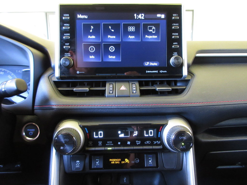 Used 2022 Toyota RAV4 XSE AWD/4WD image 19