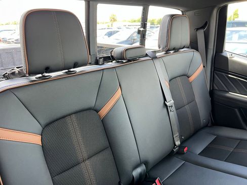 Used 2026 GMC Canyon AT4 AWD/4WD image 60