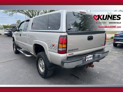 Used 2005 GMC Sierra 2500 SLE w/ Snow Plow Prep Package AWD/4WD image 9