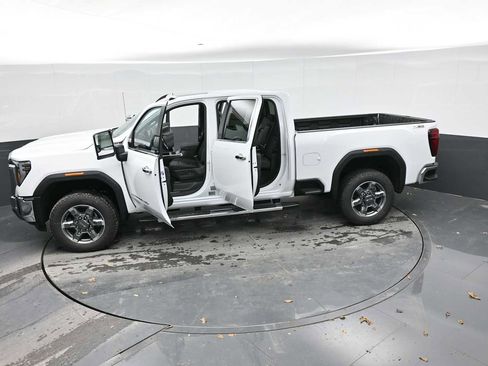 New 2026 GMC Sierra 2500 SLT w/ SLT Premium Package image 46