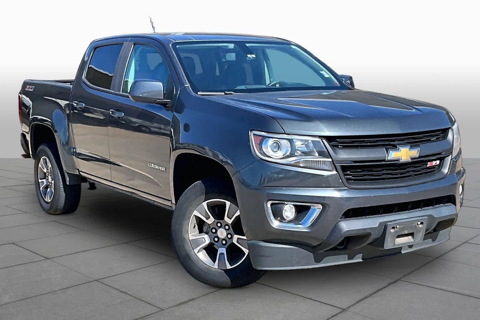Used 2016 Chevrolet Colorado Z71 AWD/4WD image 2