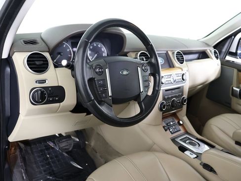 Used 2016 Land Rover LR4 HSE image 31