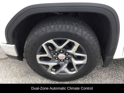 Used 2023 GMC Sierra 1500 SLE AWD/4WD image 18