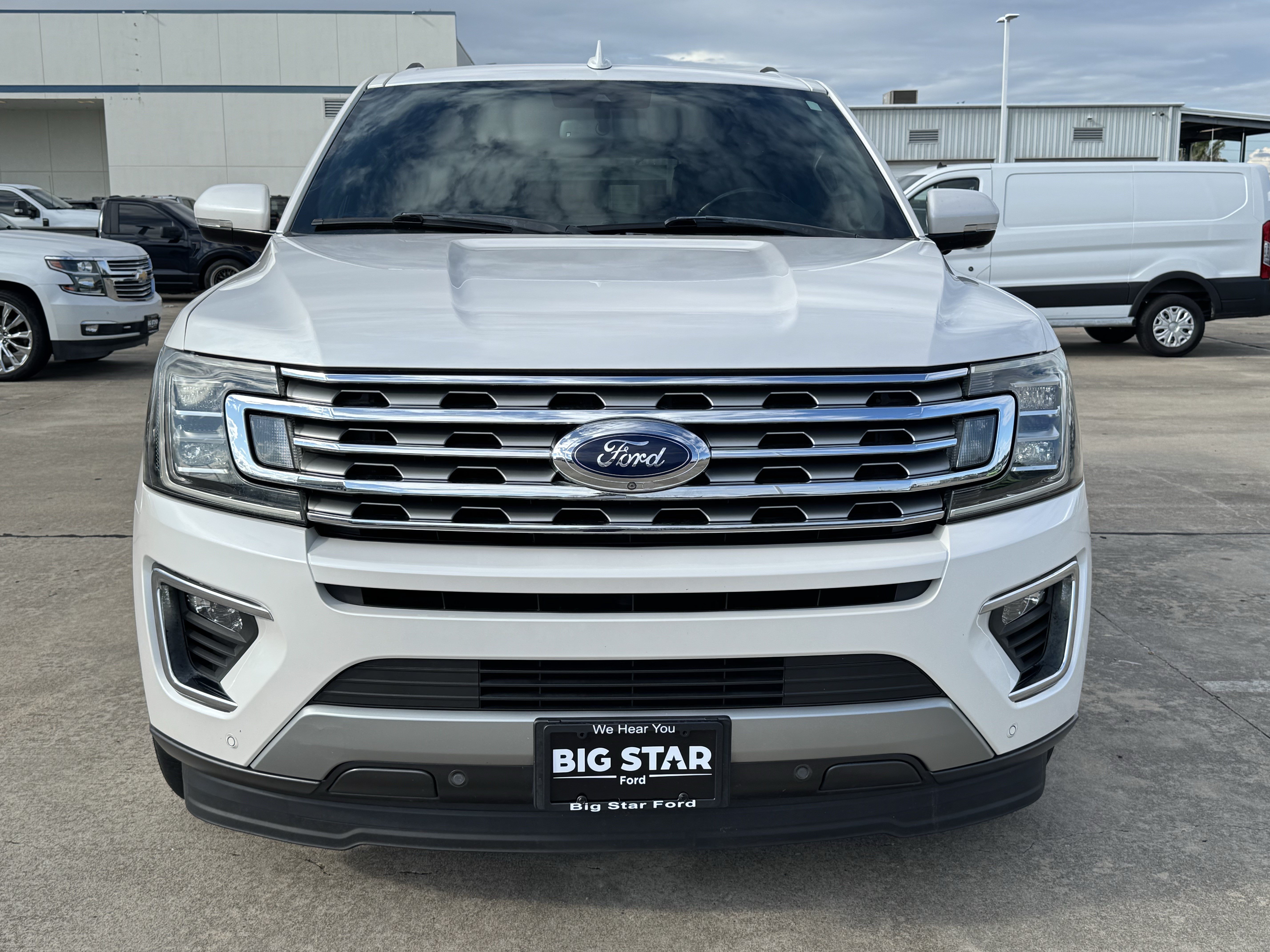 Used 2019 Ford Expedition Limited w/ Equipment Group 302A RWD image 9
