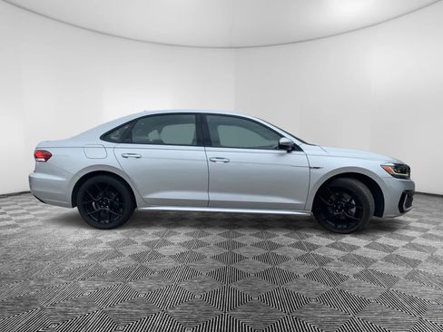 Used 2021 Volkswagen Passat 2.0T R-Line image 5