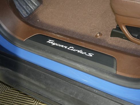 Used 2024 Porsche Taycan Turbo S image 18