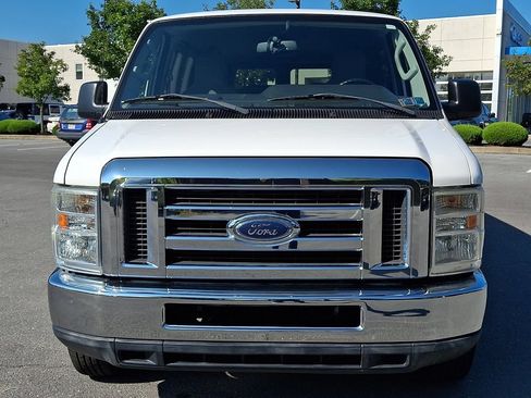 Used 2012 Ford E-350 and Econoline 350 XLT RWD image 3