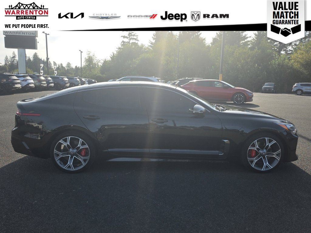 Used 2021 Kia Stinger GT1 RWD image 5