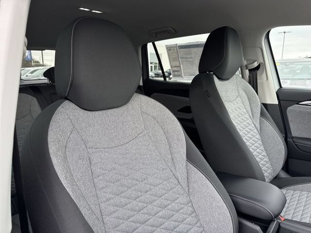 Used 2026 Volkswagen Tiguan S FWD image 23