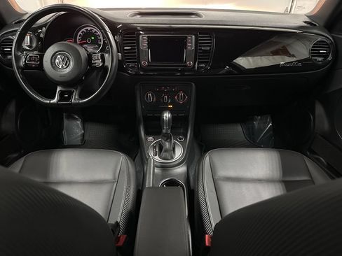 Used 2018 Volkswagen Beetle 2.0T FWD image 23