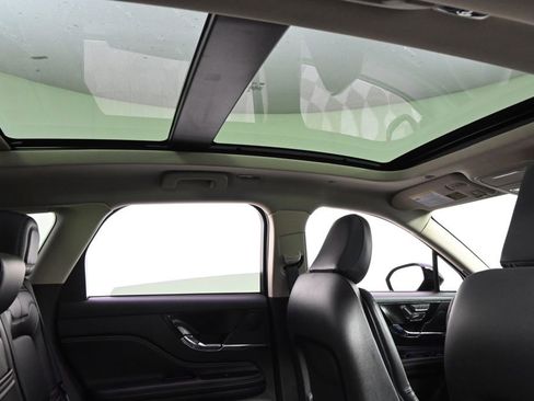 New 2026 Lincoln Corsair Premiere AWD/4WD image 17