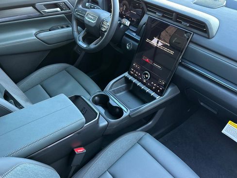 New 2026 GMC Terrain AT4 w/ Convenience Package III AWD/4WD image 17