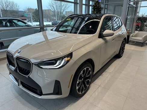 New 2026 BMW X3 xDrive30 w/ Premium Package image 3