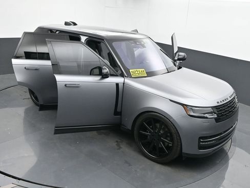 Used 2023 Land Rover Range Rover SE image 56