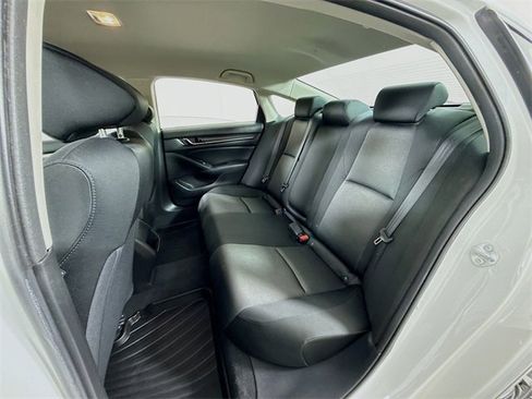 Used 2022 Honda Accord Hybrid image 8