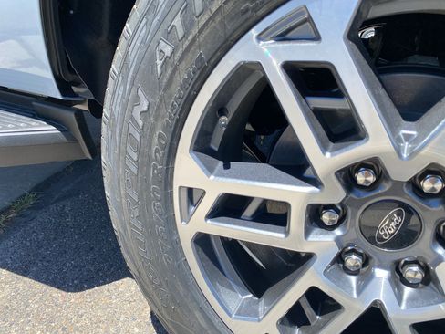 New 2026 Ford Expedition Max Active AWD/4WD image 3