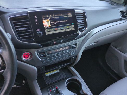 Used 2021 Honda Pilot Special Edition image 31