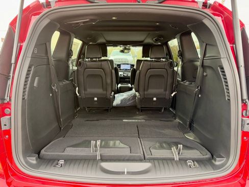 New 2026 Chrysler Pacifica Select image 6