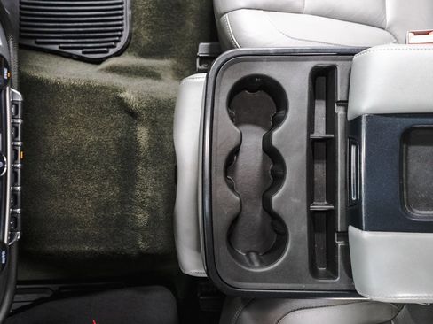 Used 2016 GMC Sierra 2500 SLT w/ Suspension Package, Off-Road image 18