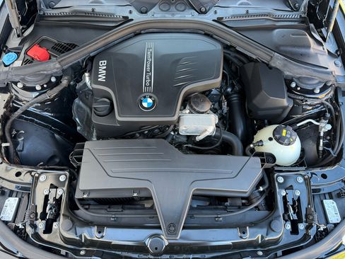 Used 2018 BMW 320i xDrive Sedan w/ Convenience Package image 19