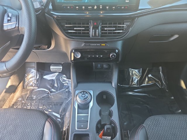 Used 2023 Ford Escape ST-Line w/ Tech Pack #1 FWD image 11
