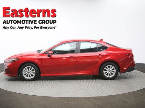 Used 2025 Toyota Camry LE FWD image 59