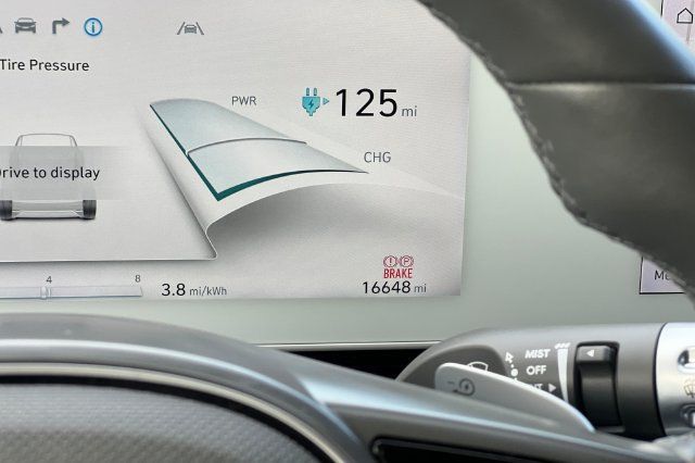 Certified 2024 Hyundai Ioniq 5 SEL RWD image 33