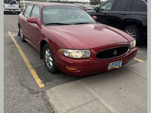 Used 2005 Buick Le Sabre Limited w/ Celebration Edition Package FWD image 1