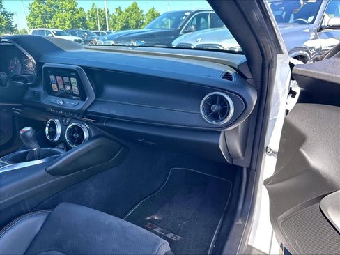 Used 2017 Chevrolet Camaro SS RWD image 26
