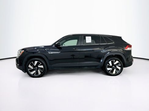 Used 2025 Volkswagen Atlas Cross Sport SE AWD/4WD image 4