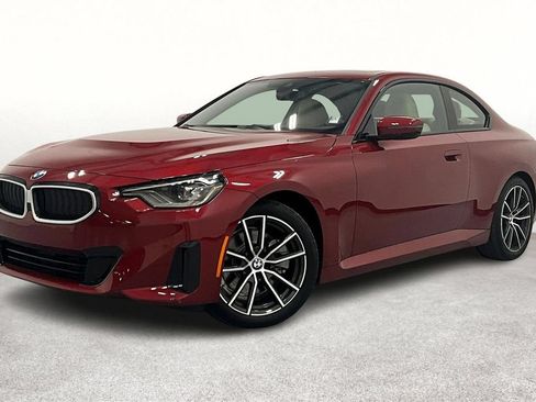 New 2025 BMW 230i Coupe w/ Premium Package RWD image 2