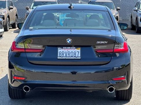 Used 2020 BMW 330i Sedan w/ Premium Package image 5