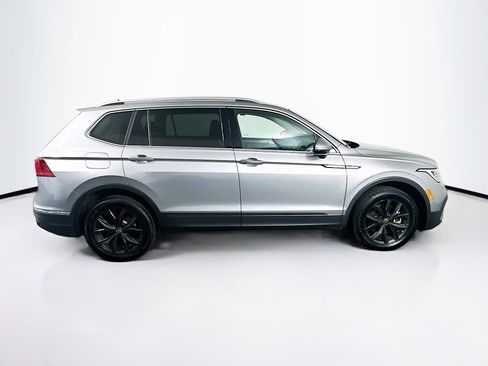 Used 2024 Volkswagen Tiguan SE image 10