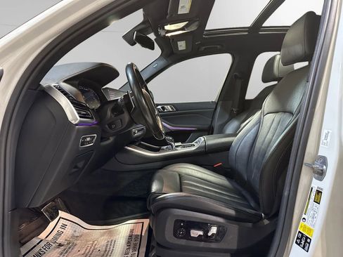 Used 2020 BMW X5 M50i w/ Premium Package image 7