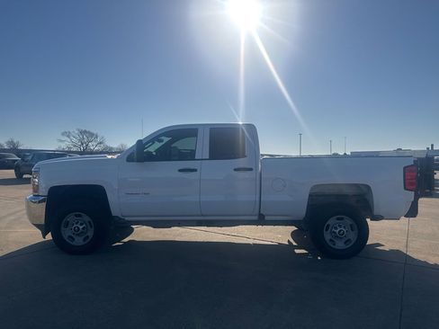 Used 2018 Chevrolet Silverado 2500 W/T image 12