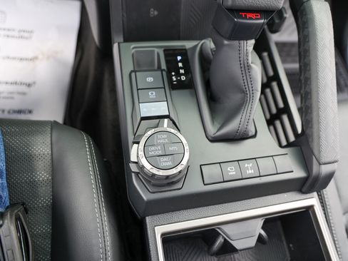 Used 2025 Toyota 4Runner TRD Off-Road Premium image 35