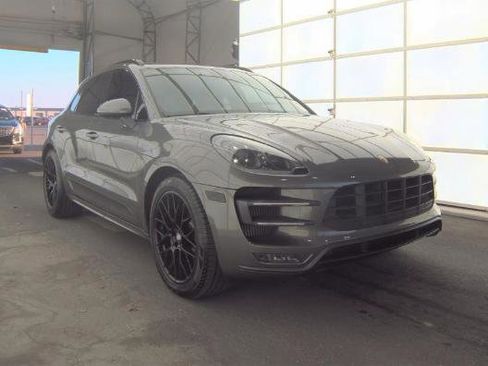 Used 2015 Porsche Macan Turbo AWD/4WD image 3