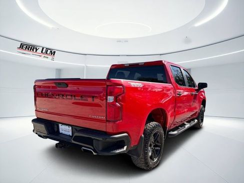 Used 2021 Chevrolet Silverado 1500 Custom Trail Boss AWD/4WD image 3