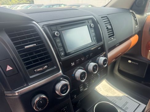 Used 2019 Toyota Sequoia Platinum AWD/4WD image 20