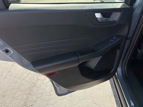 Used 2025 Ford Escape ST-Line image 15