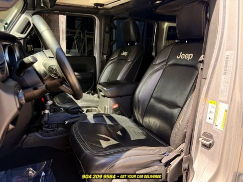 Used 2018 Jeep Wrangler Unlimited Sport S AWD/4WD image 22