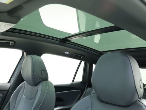 New 2026 Volkswagen Tiguan SE R-Line FWD image 31