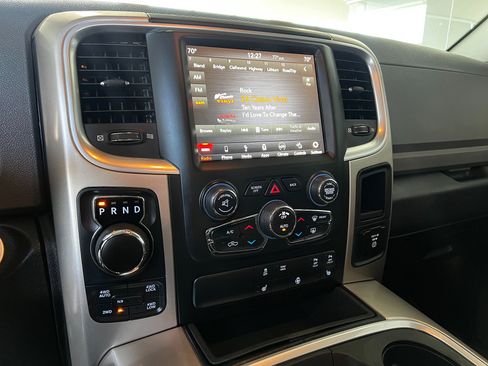 Used 2018 RAM 1500 Big Horn AWD/4WD image 16