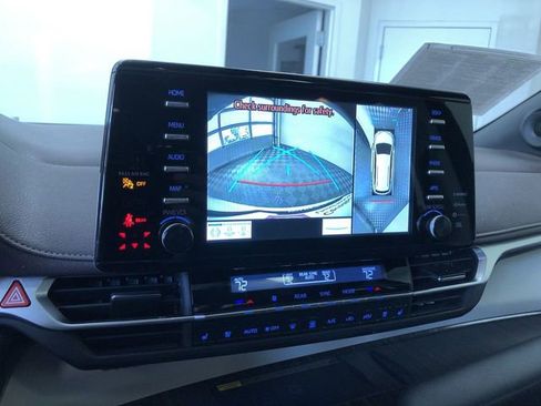 Certified 2021 Toyota Sienna Platinum AWD/4WD image 30