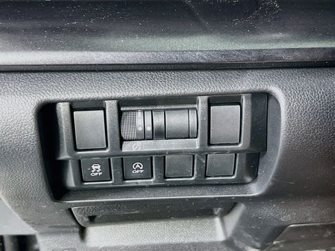 Used 2023 Subaru Crosstrek 2.5i Sport AWD/4WD image 10