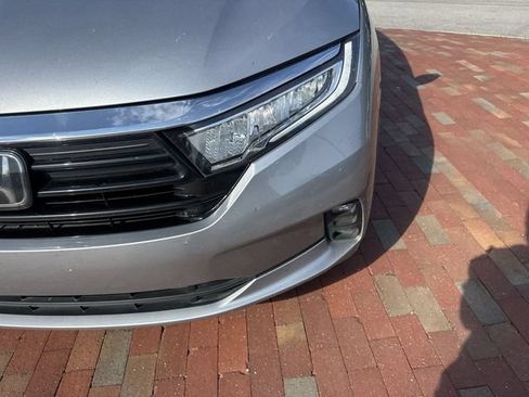 Used 2021 Honda Odyssey EX-L image 32