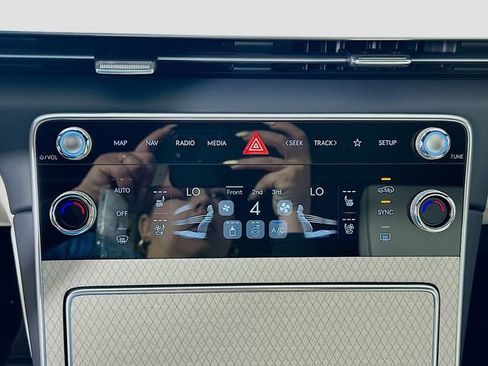 New 2026 Genesis GV80 3.5T Prestige image 14