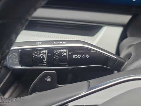Used 2026 Cadillac Optiq Luxury 2 AWD/4WD image 44